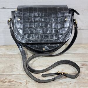 Divina Firenze black crossbody  bag with a crocodile-embossed Leather